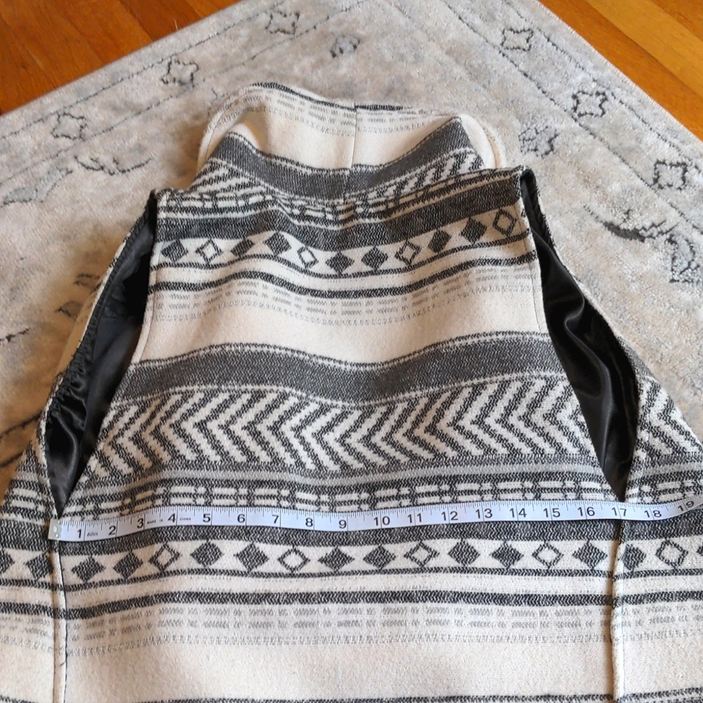 Cozy Sherpa Vest - Picture 11 of 12